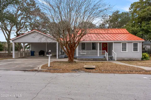 3401 Taylor Street, Morehead City, NC 28557 - #: 100487967