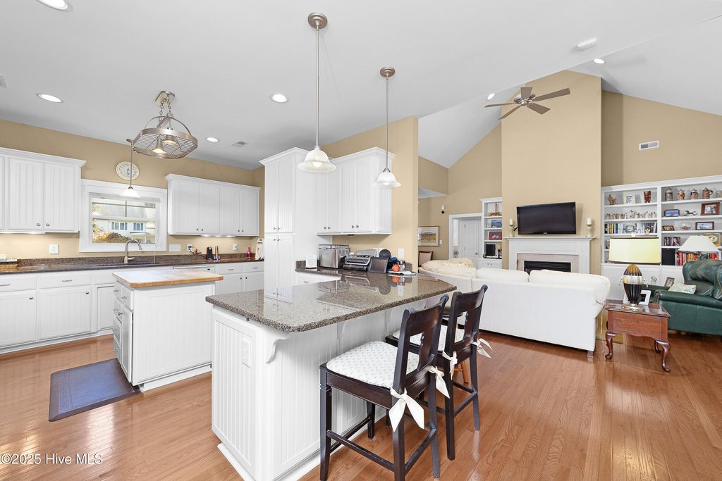 Photo of 216 Easterly Drive, New Bern, NC 28560 (MLS # 100539892)