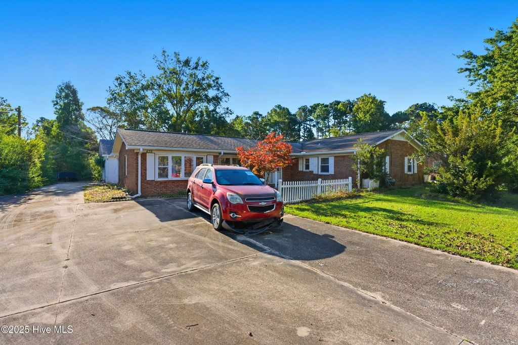 Photo of 439 Kelly Road, Wilmington, NC 28409 (MLS # 100505129)