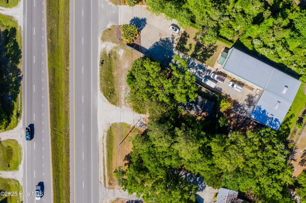 Photo of 20748 Us Highway 17, Hampstead, NC 28443 (MLS # 100505261)