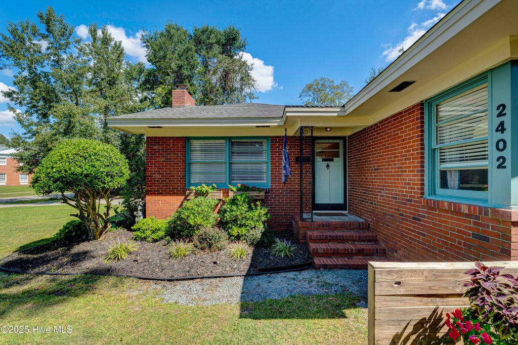 Photo of 2402 Belvedere Drive, Wilmington, NC 28405 (MLS # 100532266)
