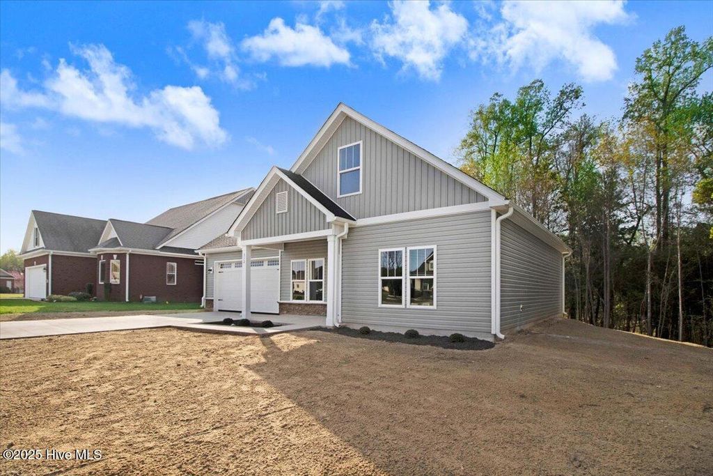 Photo of 312 Kingston Circle, Goldsboro, NC 27530 (MLS # 100543035)