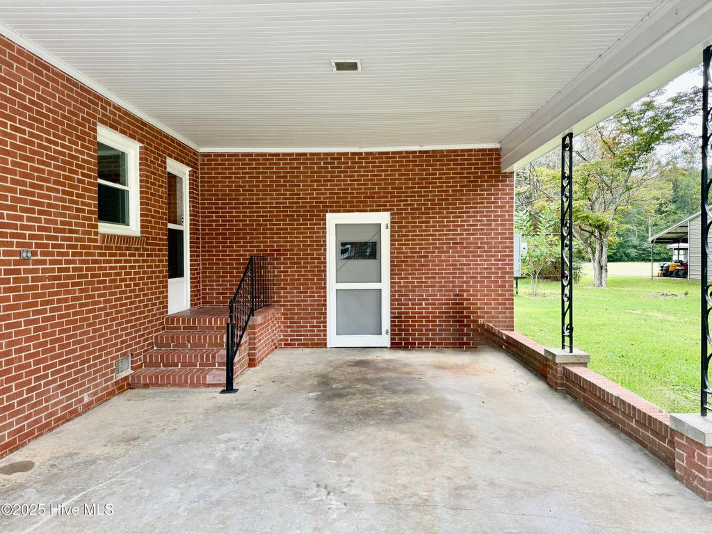 Photo of 207 Old Roper Road, Plymouth, NC 27962 (MLS # 100532540)