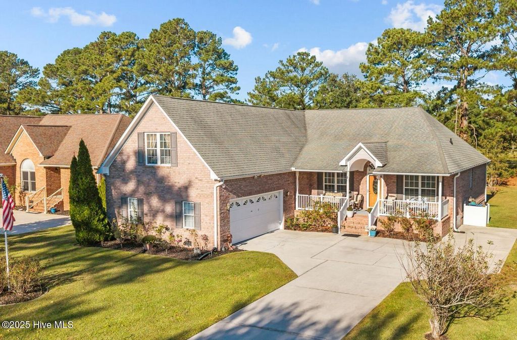 Photo of 1207 Pelican Drive, New Bern, NC 28560 (MLS # 100537883)