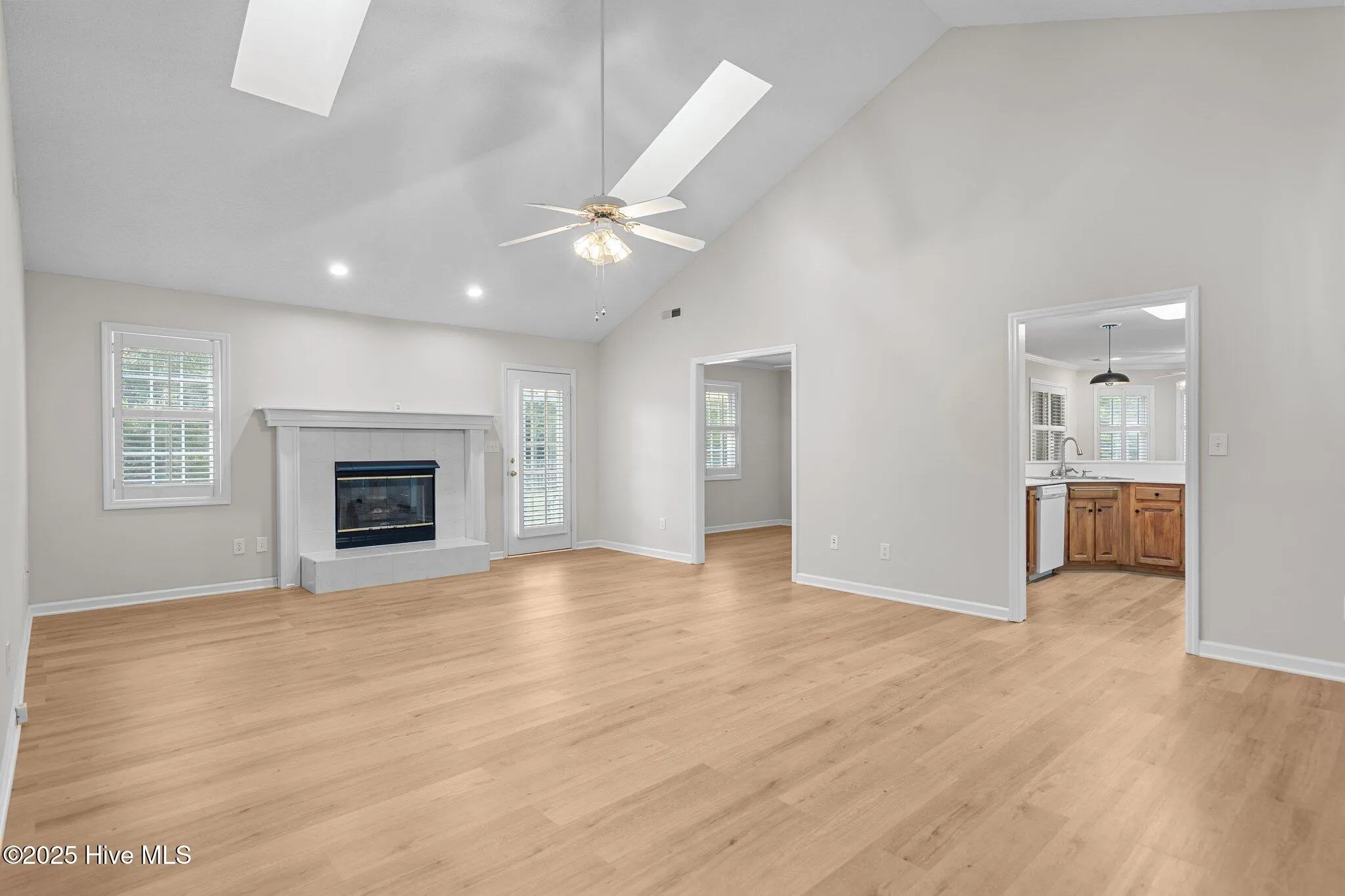 Wilmington, North Carolina 28409, United States, 4 Bedrooms Bedrooms, ,3 BathroomsBathrooms,Residential,Active,133576