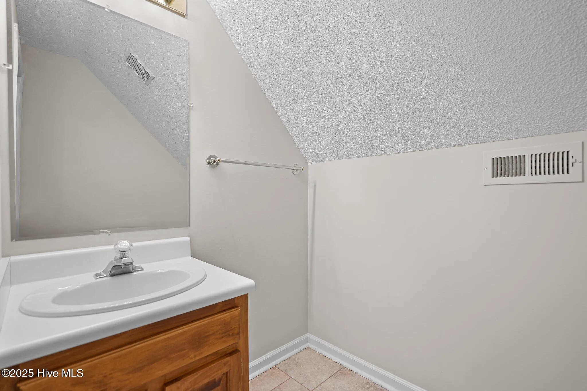 Wilmington, North Carolina 28409, United States, 4 Bedrooms Bedrooms, ,3 BathroomsBathrooms,Residential,Active,133576