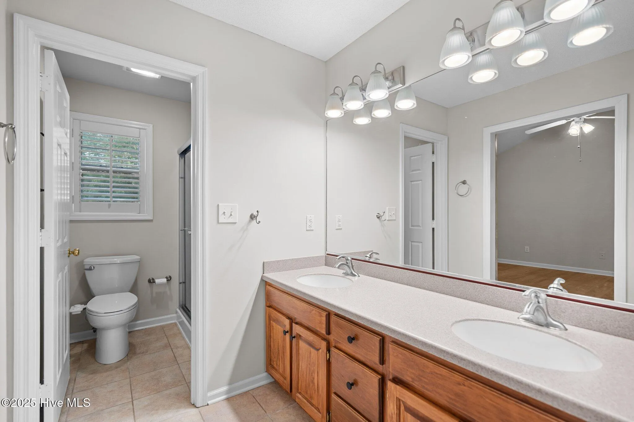 Wilmington, North Carolina 28409, United States, 4 Bedrooms Bedrooms, ,3 BathroomsBathrooms,Residential,Active,133576