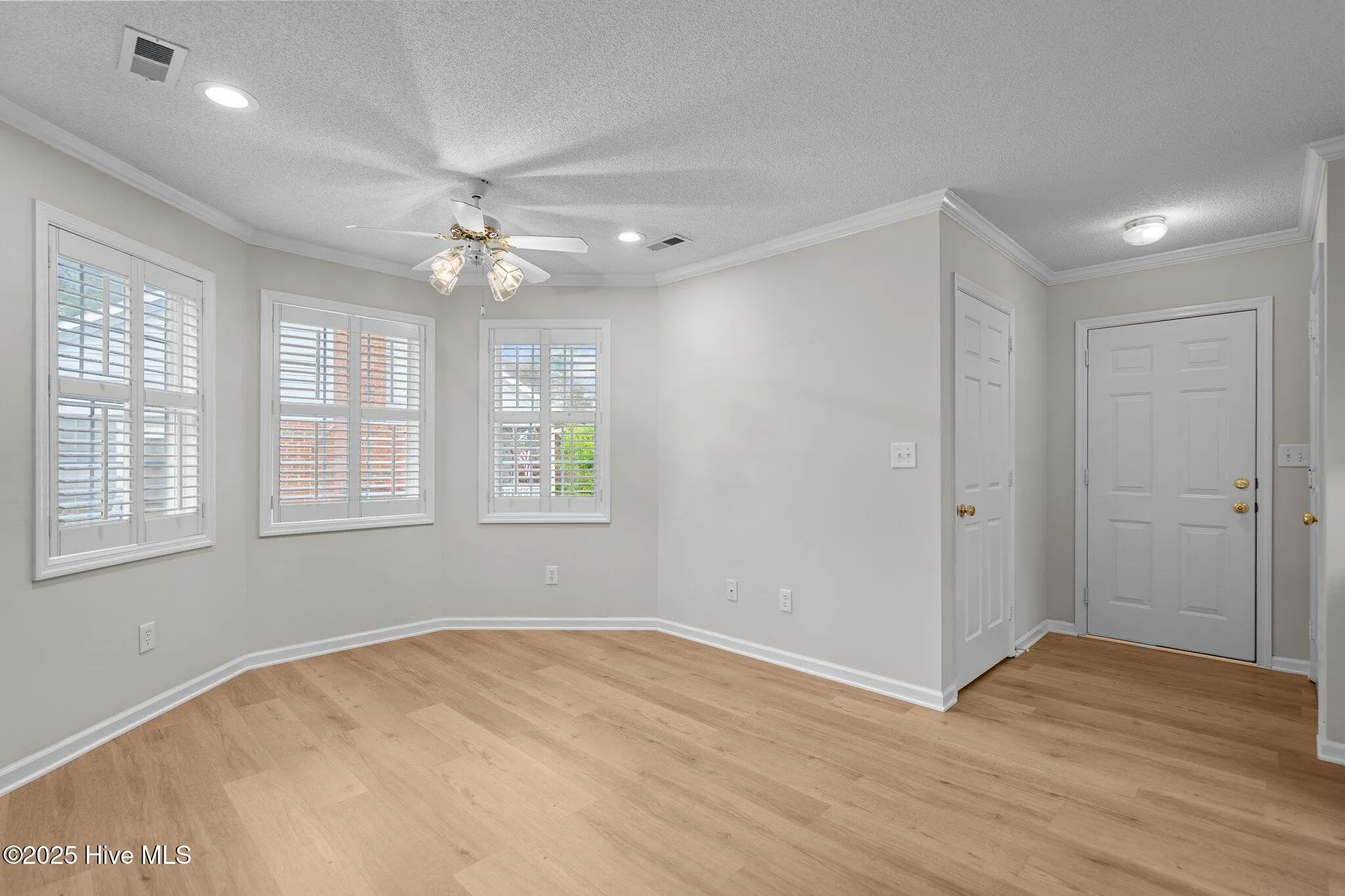 Wilmington, North Carolina 28409, United States, 4 Bedrooms Bedrooms, ,3 BathroomsBathrooms,Residential,Active,133576