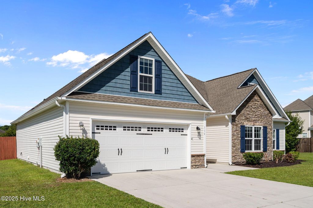Photo of 116 Regatta Way, Sneads Ferry, NC 28460 (MLS # 100528774)