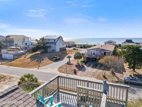 A home in Oak Island