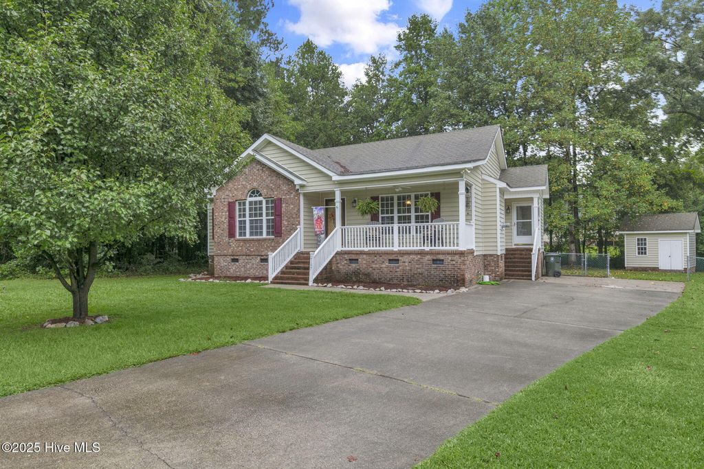 Photo of 2107 Dayton Drive S, Wilson, NC 27893 (MLS # 100524926)