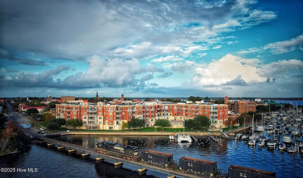 Photo of 407 Sky Sail Boulevard, New Bern, NC 28560 (MLS # 100532624)