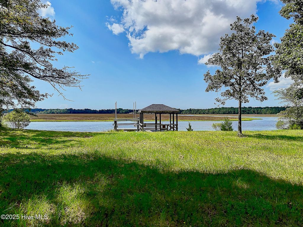Photo of 464 Herring Gull Court SE, Bolivia, NC 28422 (MLS # 100526706)