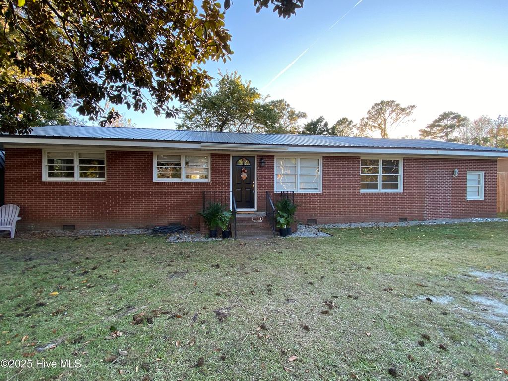 Photo of 2035 N Kerr Avenue, Wilmington, NC 28405 (MLS # 100540296)