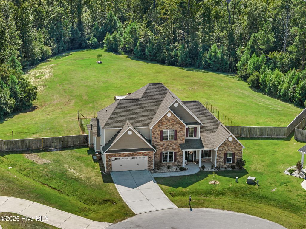 Photo of 122 Colonial Post Road, Jacksonville, NC 28546 (MLS # 100529659)