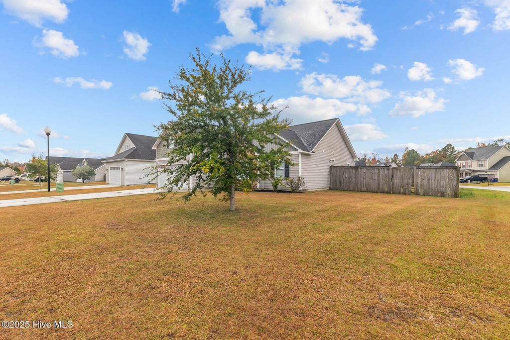 Photo of 515 New Hanover Trail, Jacksonville, NC 28546 (MLS # 100541286)