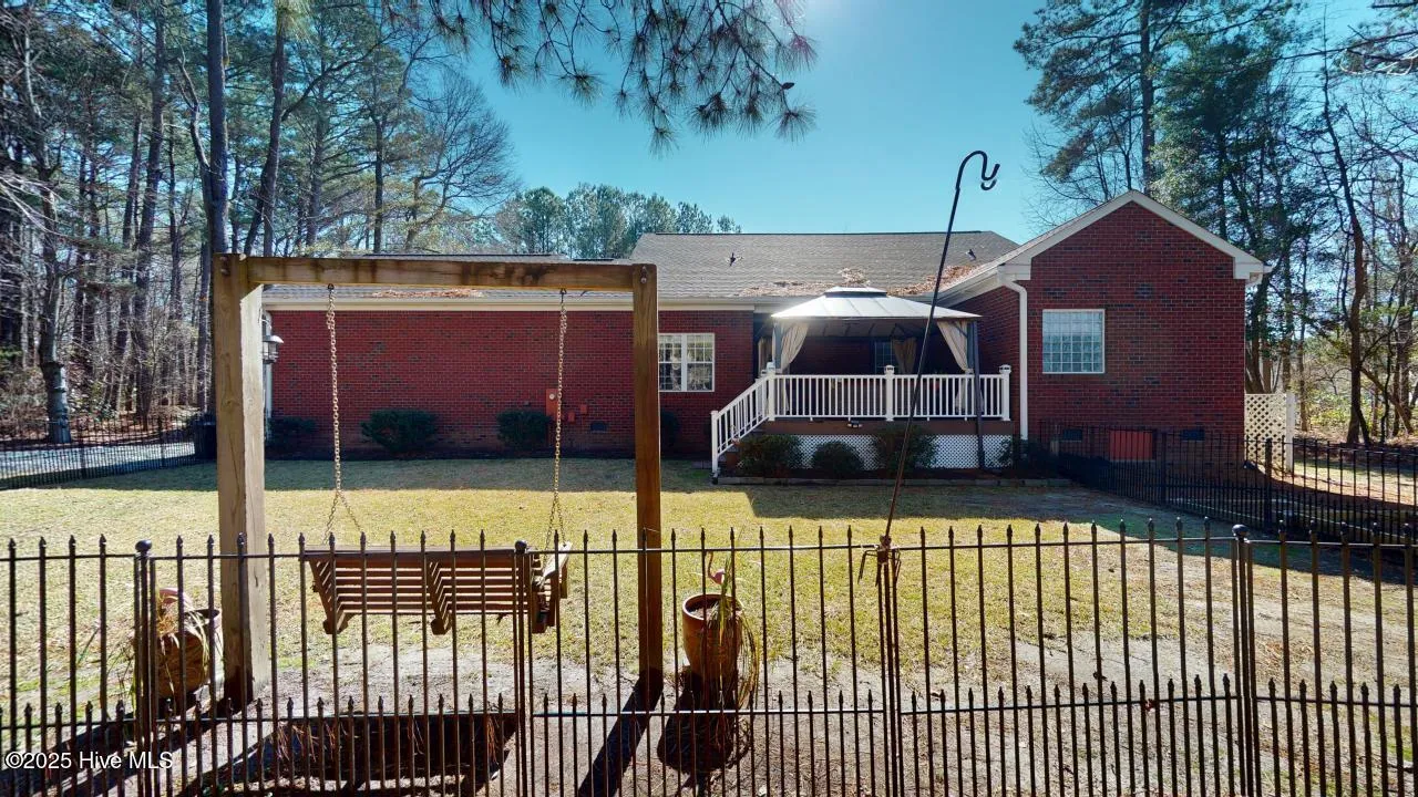 Goldsboro, North Carolina 27534, United States, 3 Bedrooms Bedrooms, ,2 BathroomsBathrooms,Residential,Pending,4153