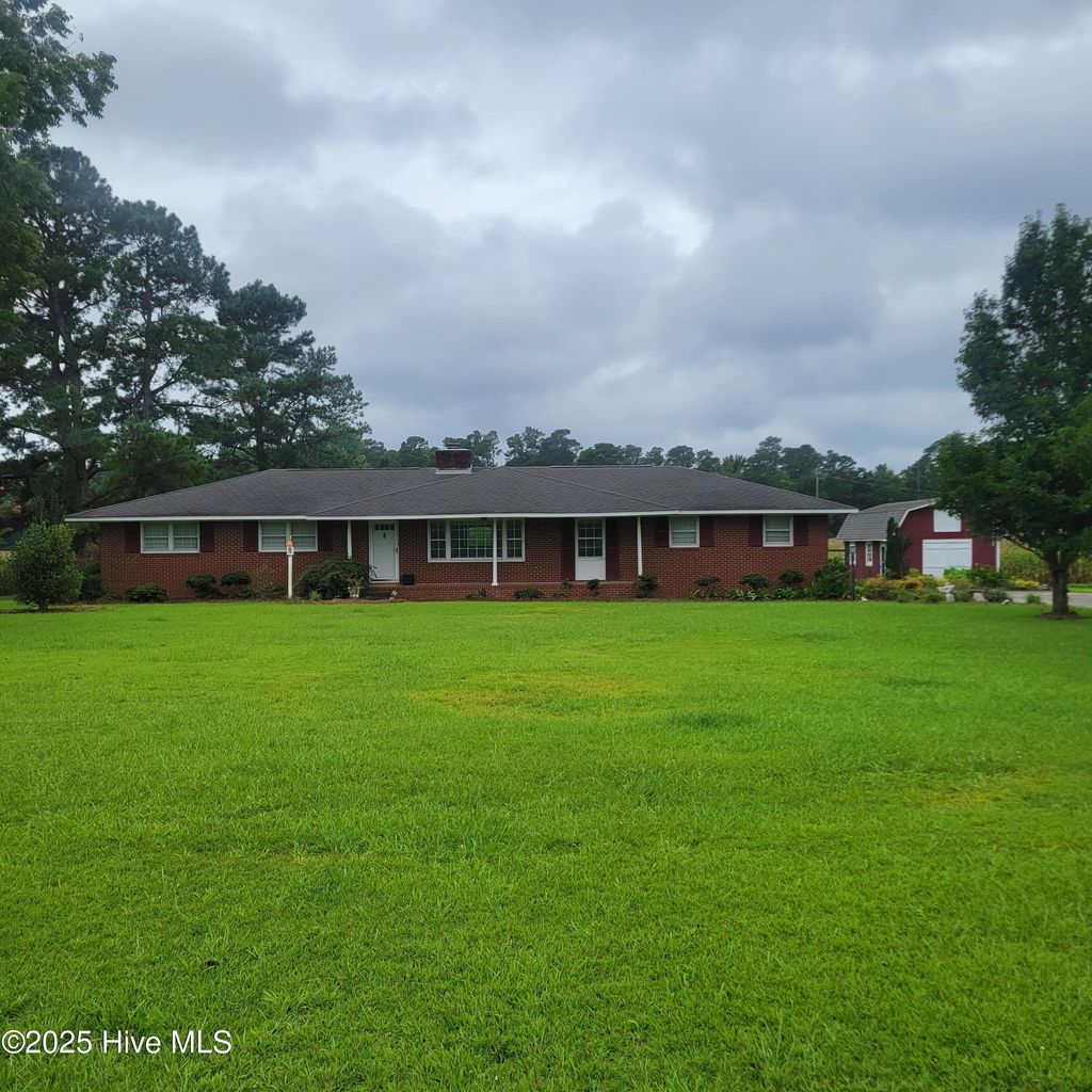 Photo of 6185 Slocum Trail, Atkinson, NC 28421 (MLS # 100522800)