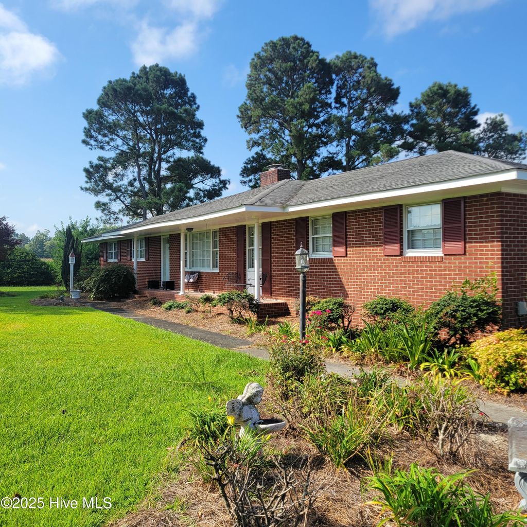 Photo of 6185 Slocum Trail, Atkinson, NC 28421 (MLS # 100522800)