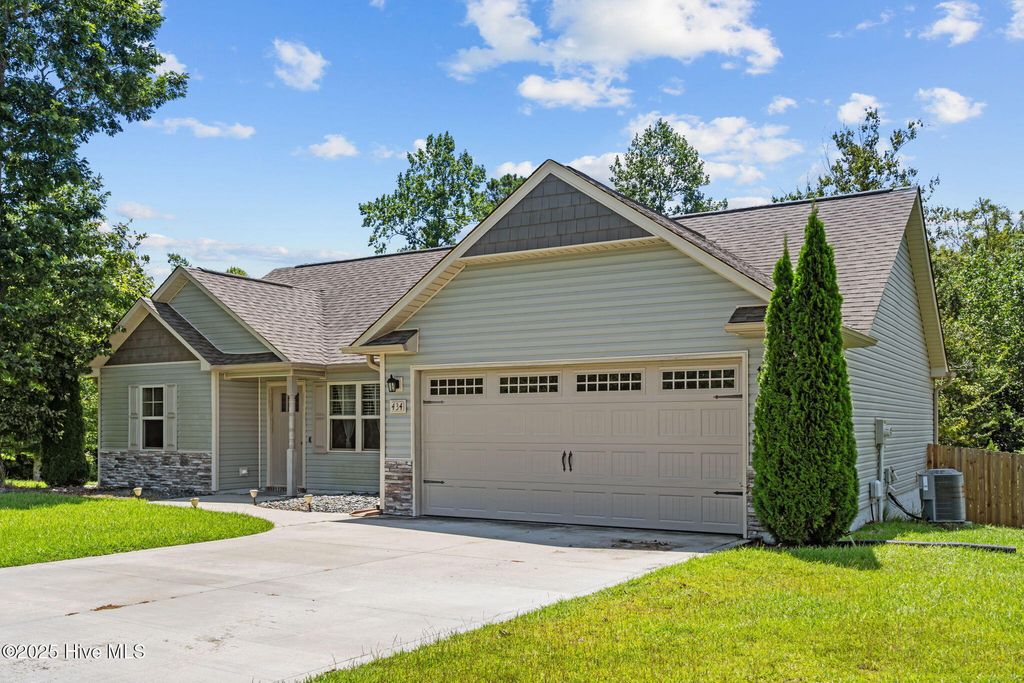Photo of 434 Mccall Drive, Jacksonville, NC 28540 (MLS # 100524449)