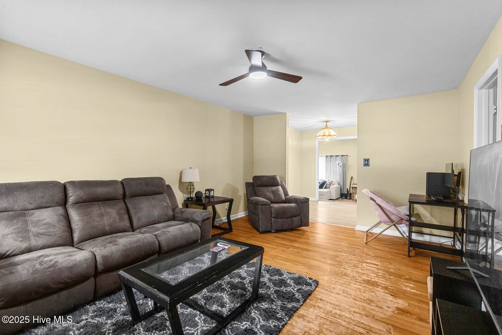 Photo of 1 Lee Court, Jacksonville, NC 28546 (MLS # 100523825)