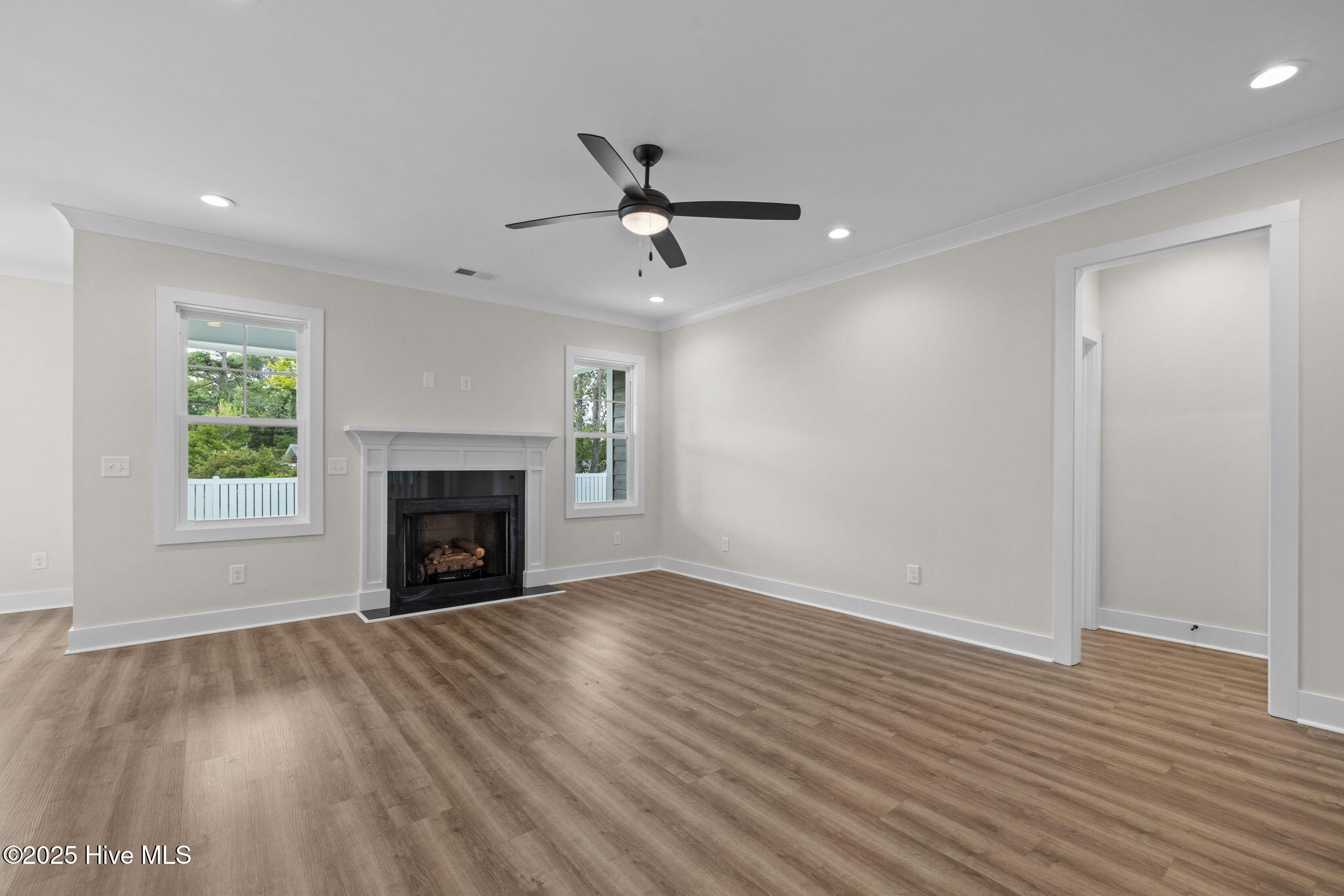 120 Pine View Boulevard