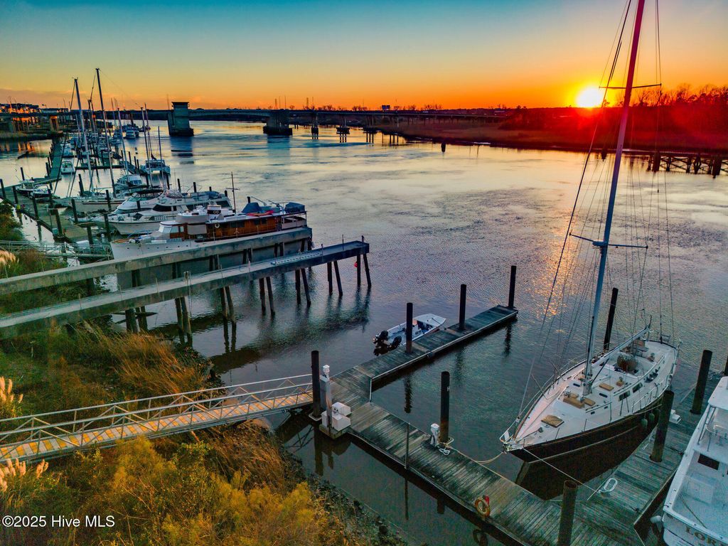 Photo of 1701 N Jel Wade Drive #H, Wilmington, NC 28401 (MLS # 100511809)