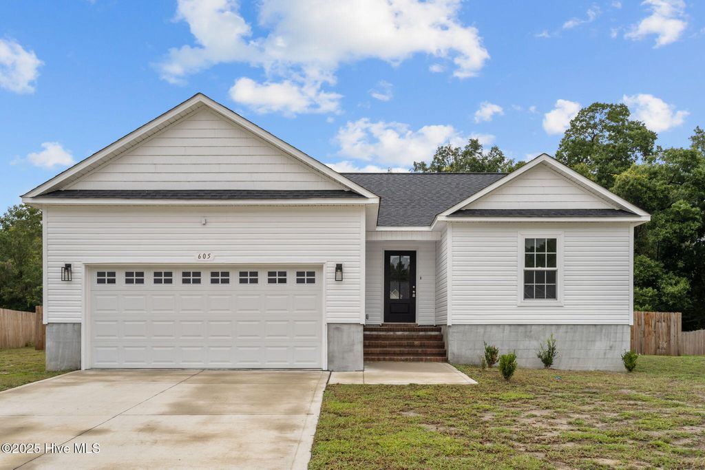 Photo of 605 Sonata Court, Richlands, NC 28574 (MLS # 100534158)