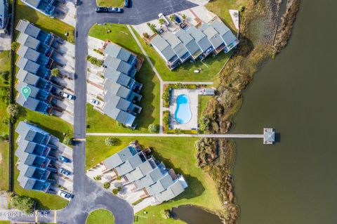 A home in North Topsail Beach