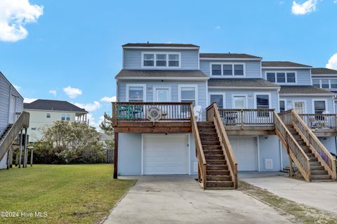 A home in North Topsail Beach