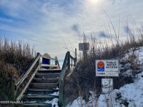 A home in North Topsail Beach