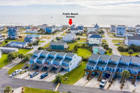 A home in North Topsail Beach