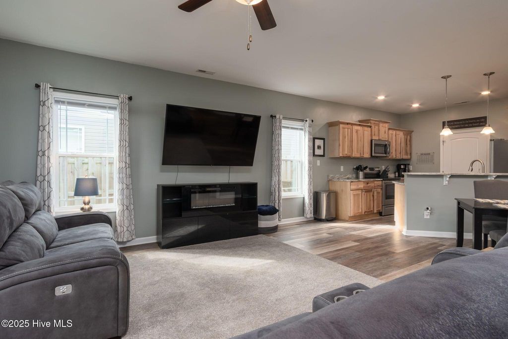 Photo of 307 E Hargett Street, Richlands, NC 28574 (MLS # 100526230)