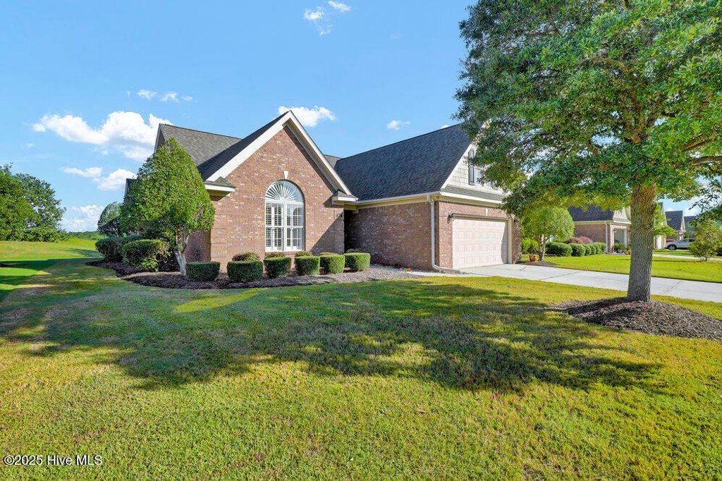 Photo of 325 Highlands Drive, Hampstead, NC 28443 (MLS # 100492538)