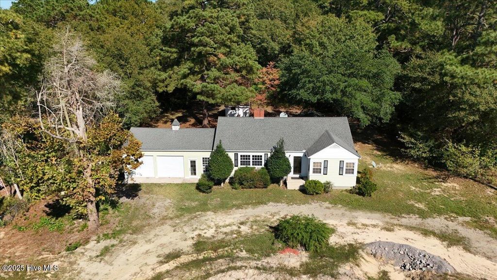 Photo of 8696 Aberdeen Road, Aberdeen, NC 28315 (MLS # 100537213)