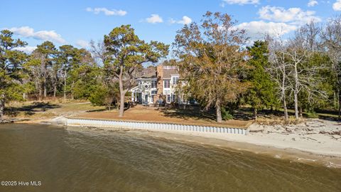 A home in Beaufort