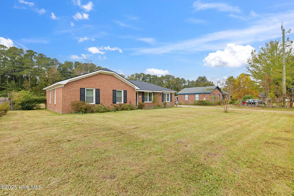 Photo of 805 Spring Valley Road, Wilmington, NC 28405 (MLS # 100539141)