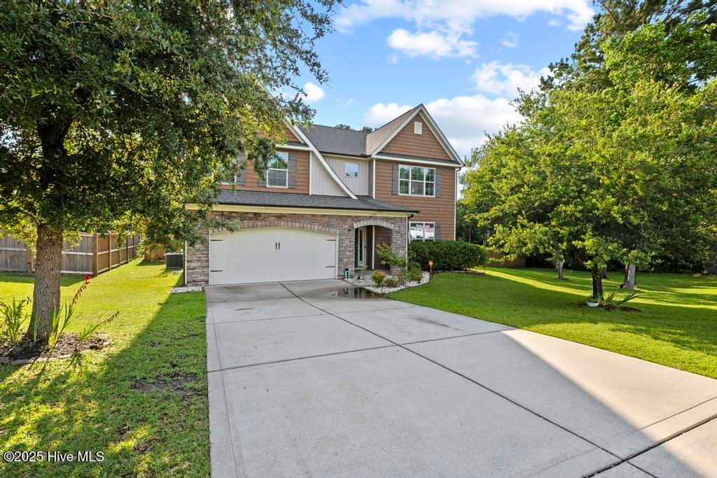 Photo of 109 Creek End Court, Swansboro, NC 28584 (MLS # 100515130)