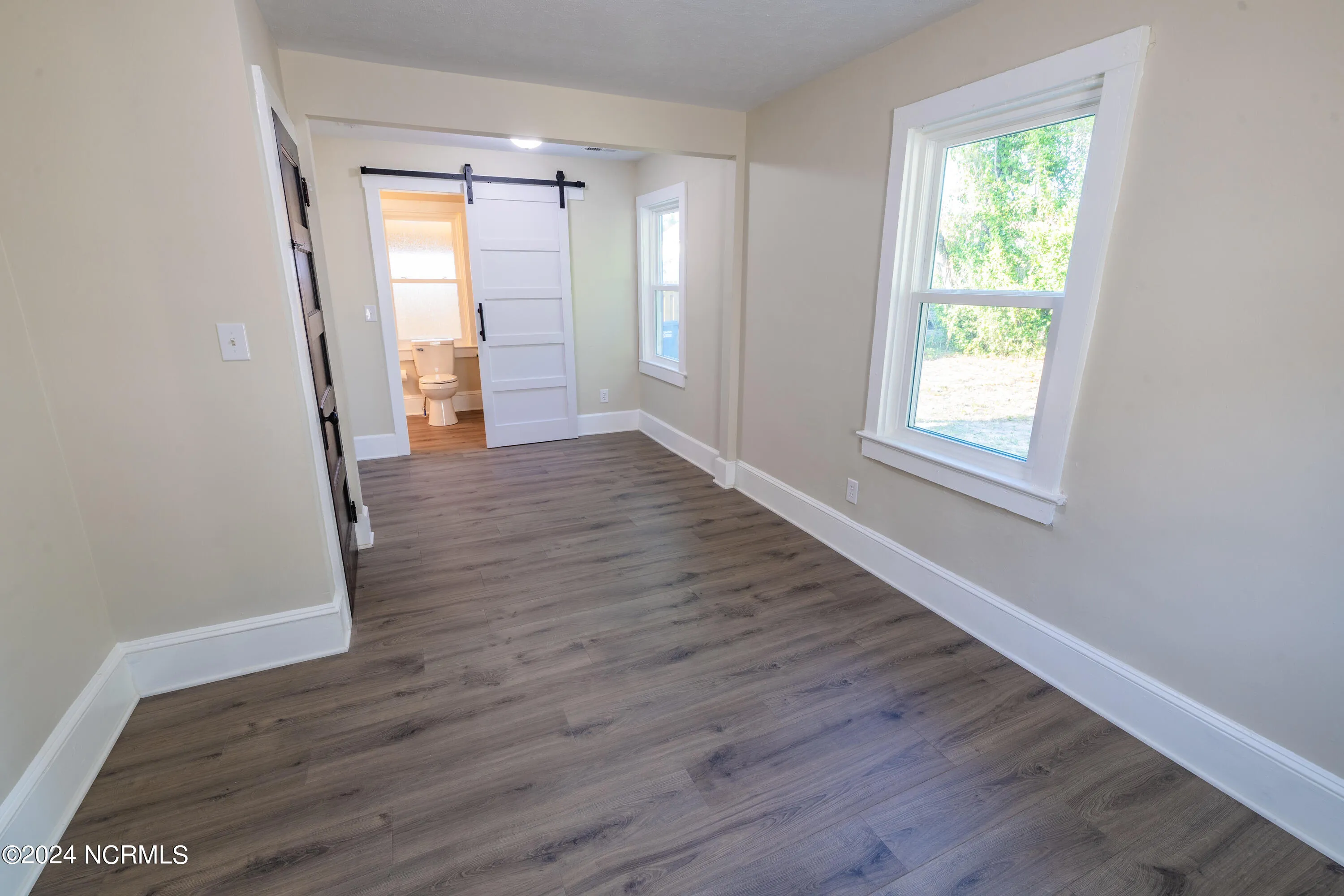 Wilmington, North Carolina 28401, United States, 2 Bedrooms Bedrooms, ,2 BathroomsBathrooms,Residential,Active,18195