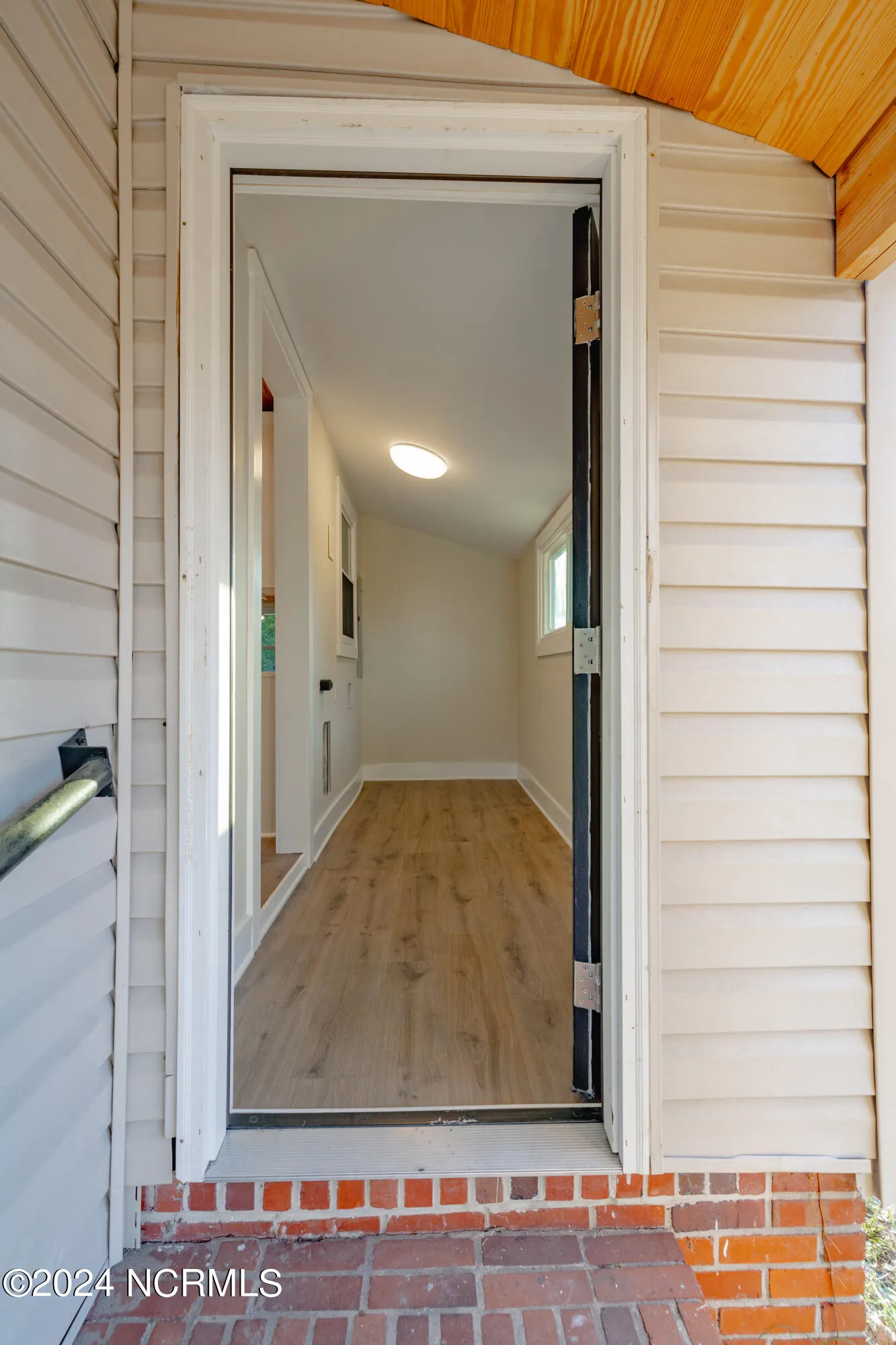 Wilmington, North Carolina 28401, United States, 2 Bedrooms Bedrooms, ,2 BathroomsBathrooms,Residential,Active,18195