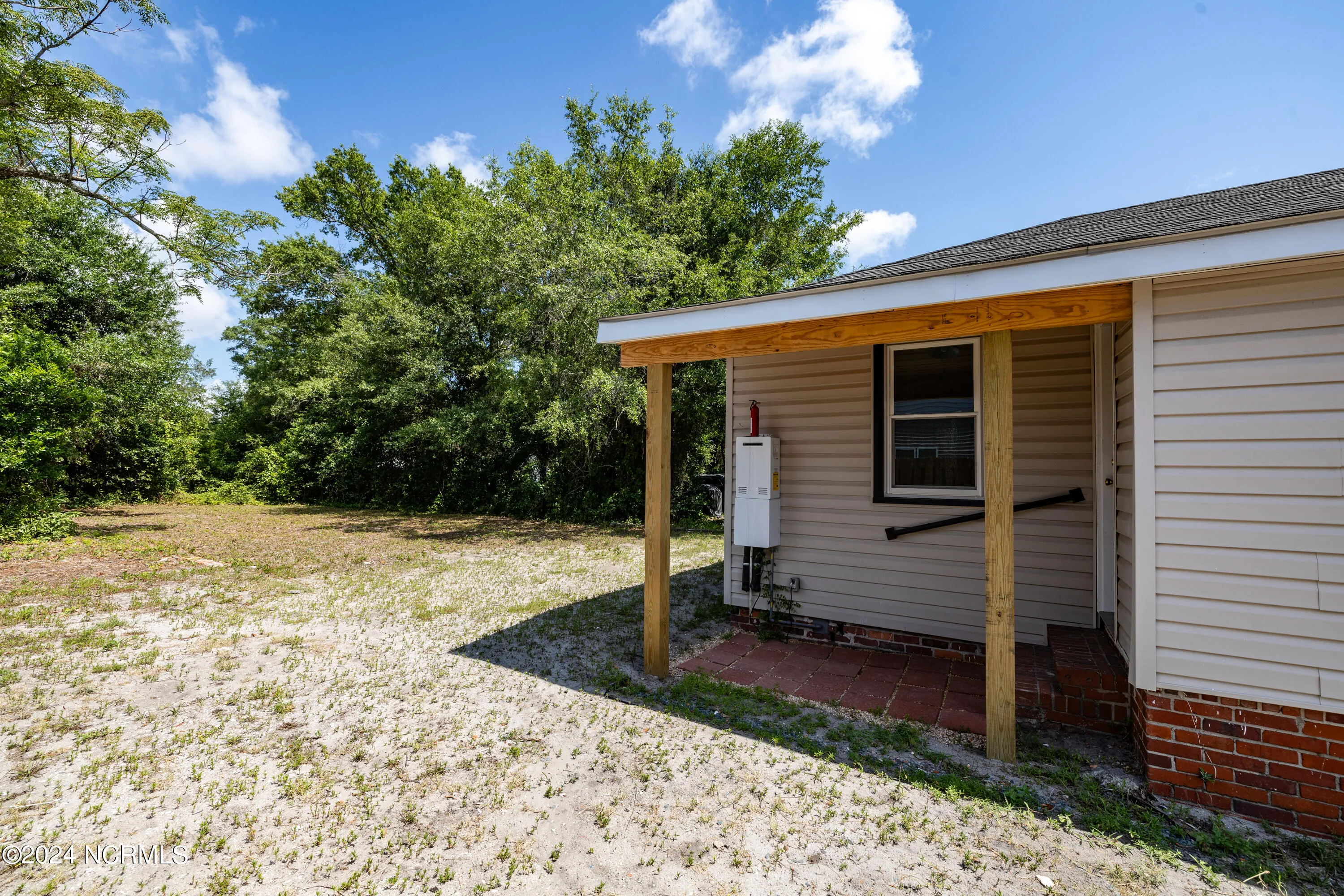 Wilmington, North Carolina 28401, United States, 2 Bedrooms Bedrooms, ,2 BathroomsBathrooms,Residential,Active,18195
