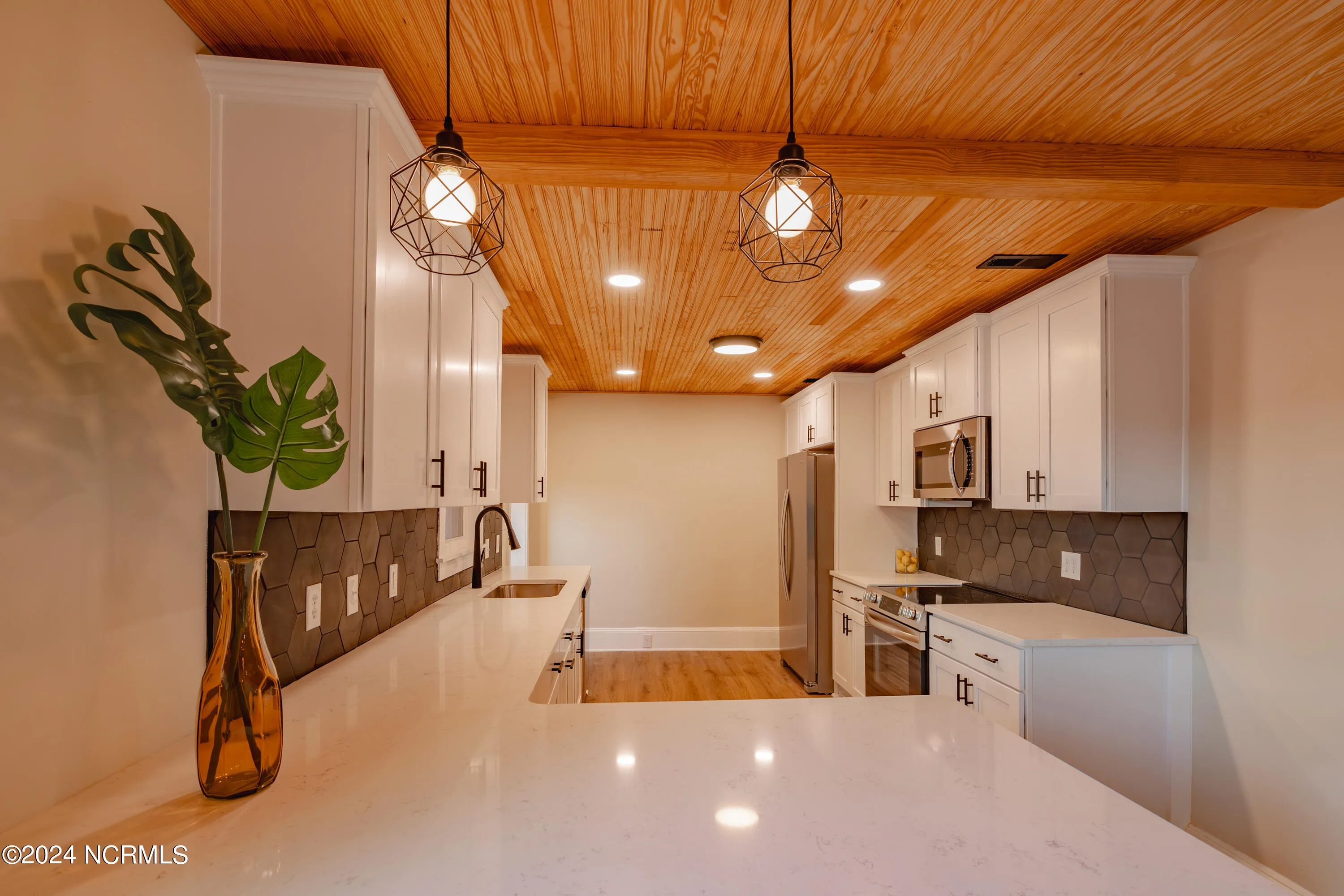 Wilmington, North Carolina 28401, United States, 2 Bedrooms Bedrooms, ,2 BathroomsBathrooms,Residential,Active,18195