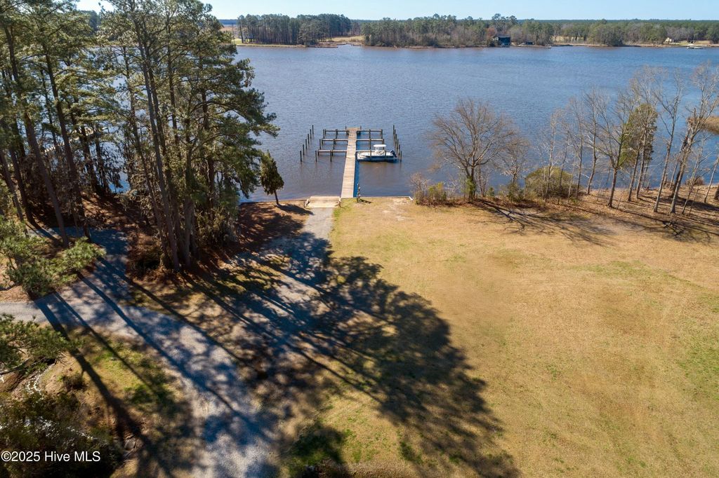 Photo of 75 Winfield Lane, Pinetown, NC 27865 (MLS # 100447177)