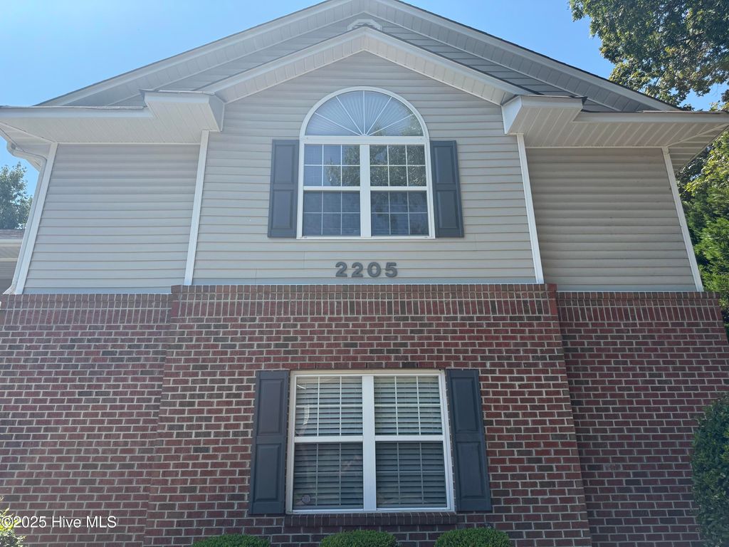 Photo of 2205 Locksley Woods Dr Dr #C, Greenville, NC 27858 (MLS # 100529450)