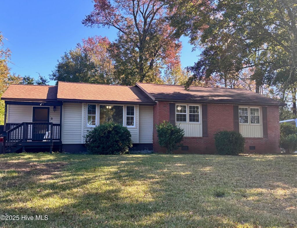 Photo of 404 Decatur Road, Jacksonville, NC 28540 (MLS # 100541900)