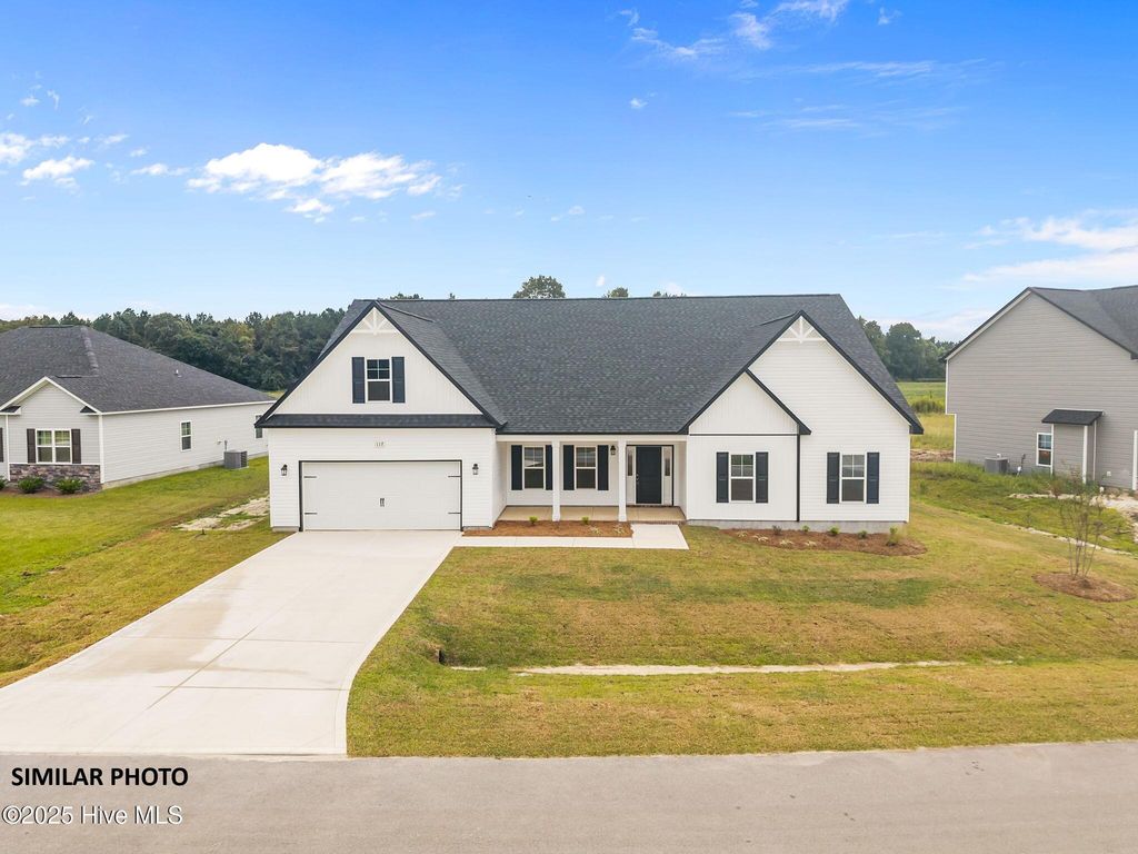 Photo of 1109 Lunenburg Place, Jacksonville, NC 28540 (MLS # 100536105)