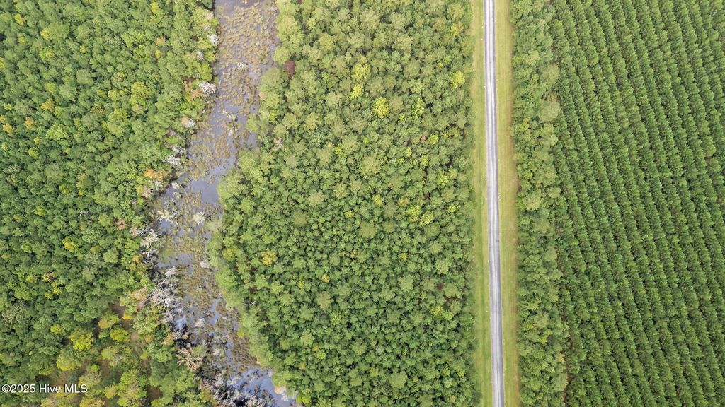 Photo of 207 Garbacon Drive, Beaufort, NC 28516 (MLS # 100536110)