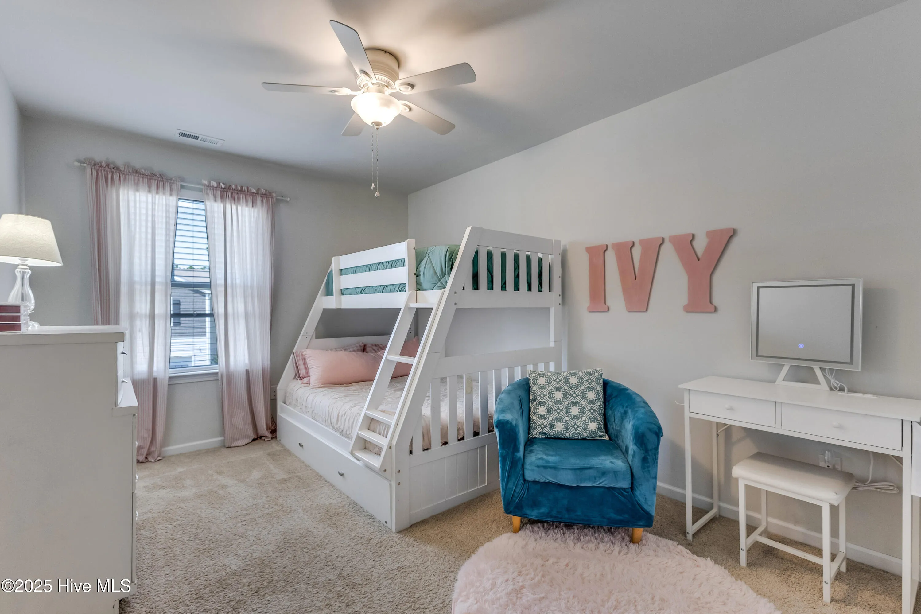 Leland, North Carolina 28451, United States, 4 Bedrooms Bedrooms, ,3 BathroomsBathrooms,Residential,Pending,133344