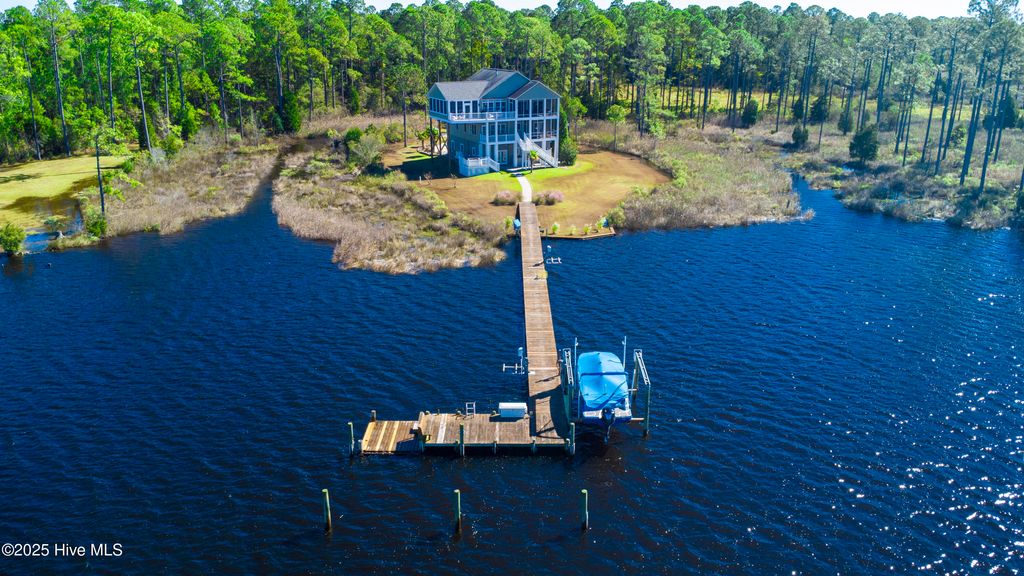 Photo of 307 Paradox Point Drive, Aurora, NC 27806 (MLS # 100537175)