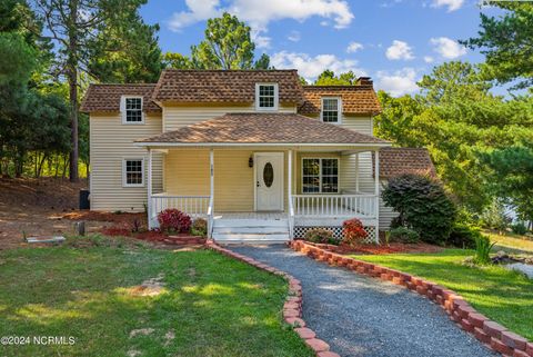 Single Family Residence in West End NC 103 Cardinal Lane.jpg